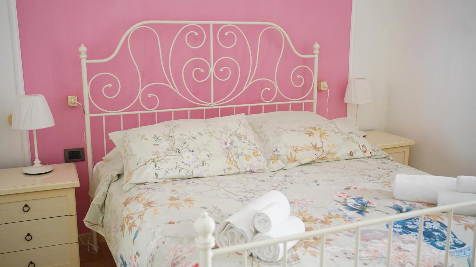 לינה וארוחת בוקר וירג'יו A Casa Di Mario E Nene מראה חיצוני תמונה